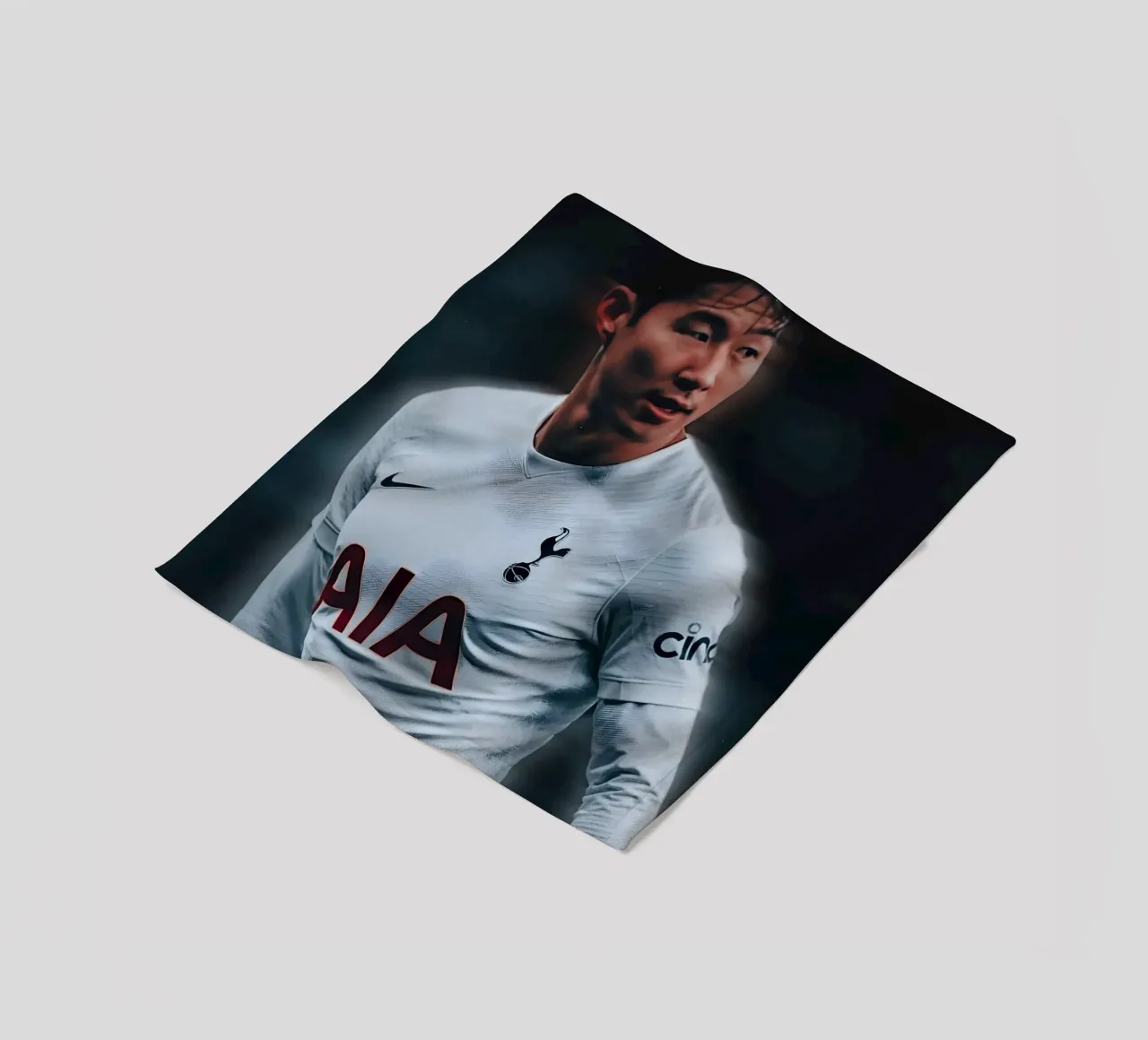 Son Heung-min coperta in pile da Low poly art