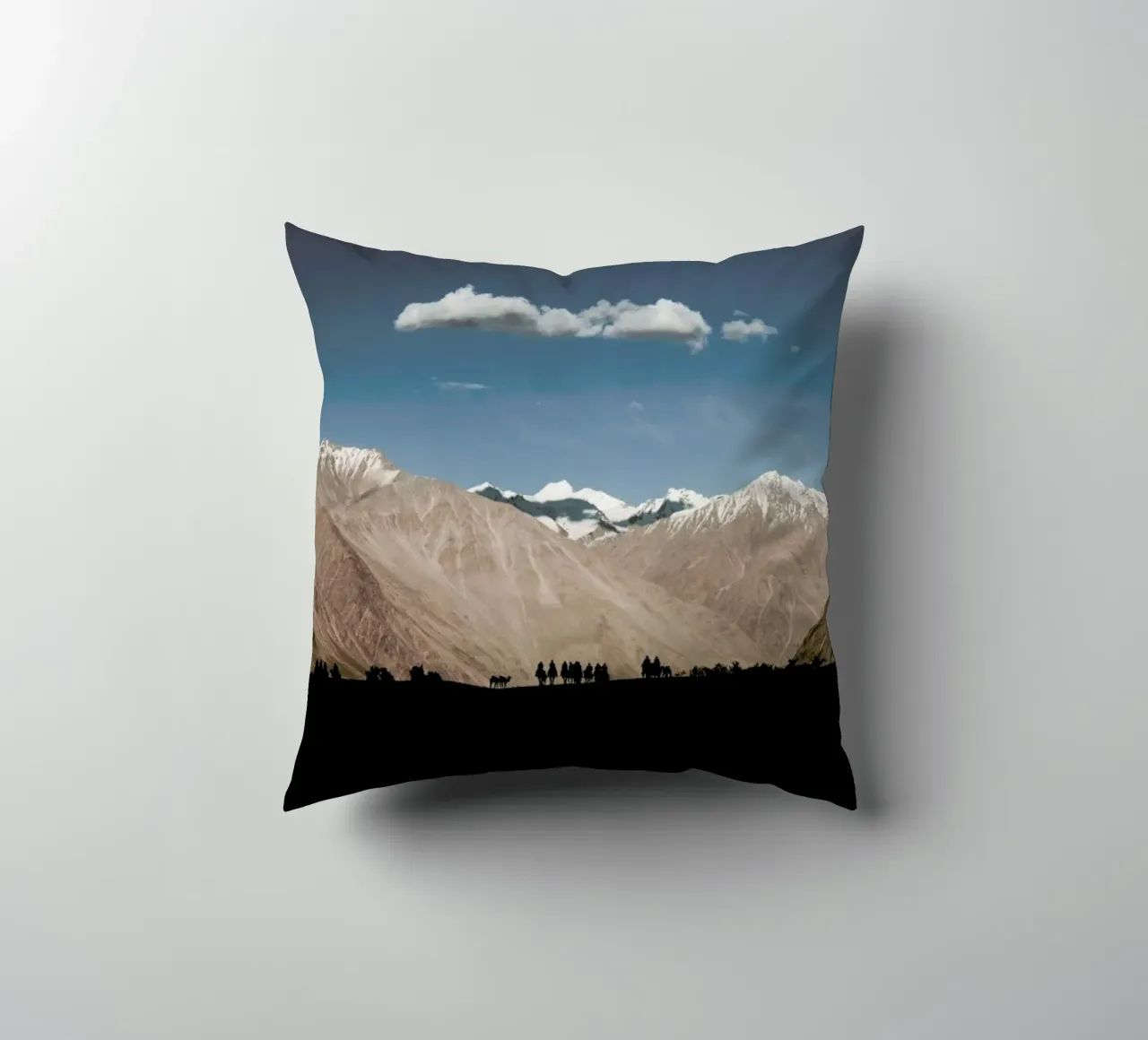 Setting Out cuscino da METROPOLIS