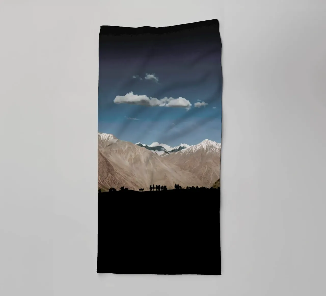 Setting Out towel by METROPOLIS