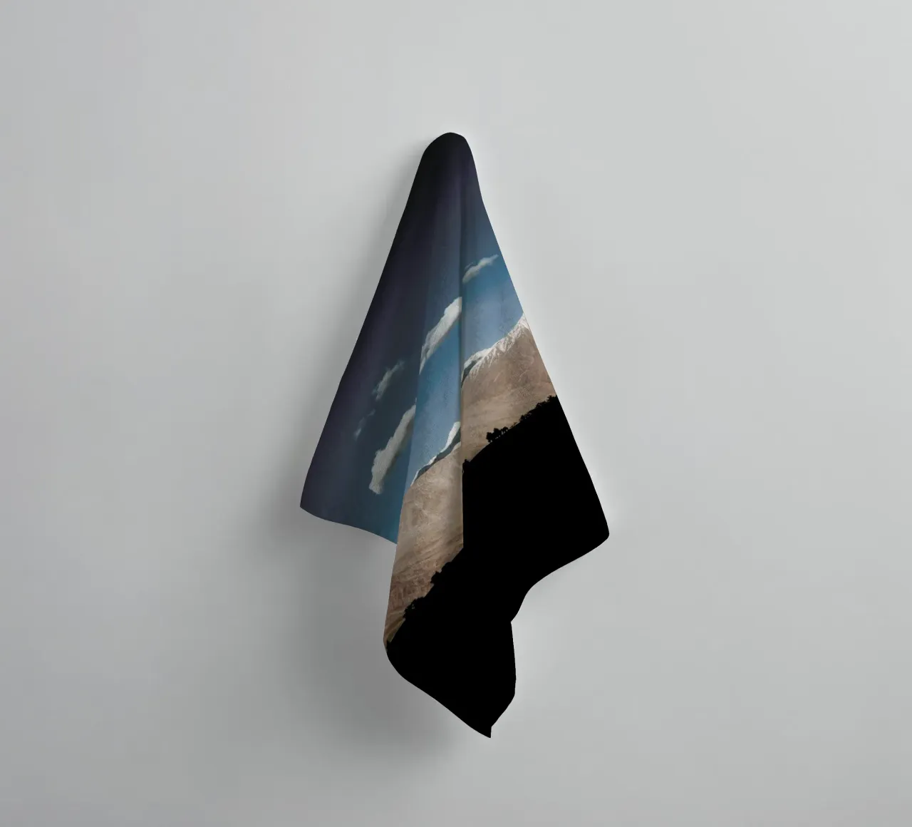 Setting Out towel by METROPOLIS