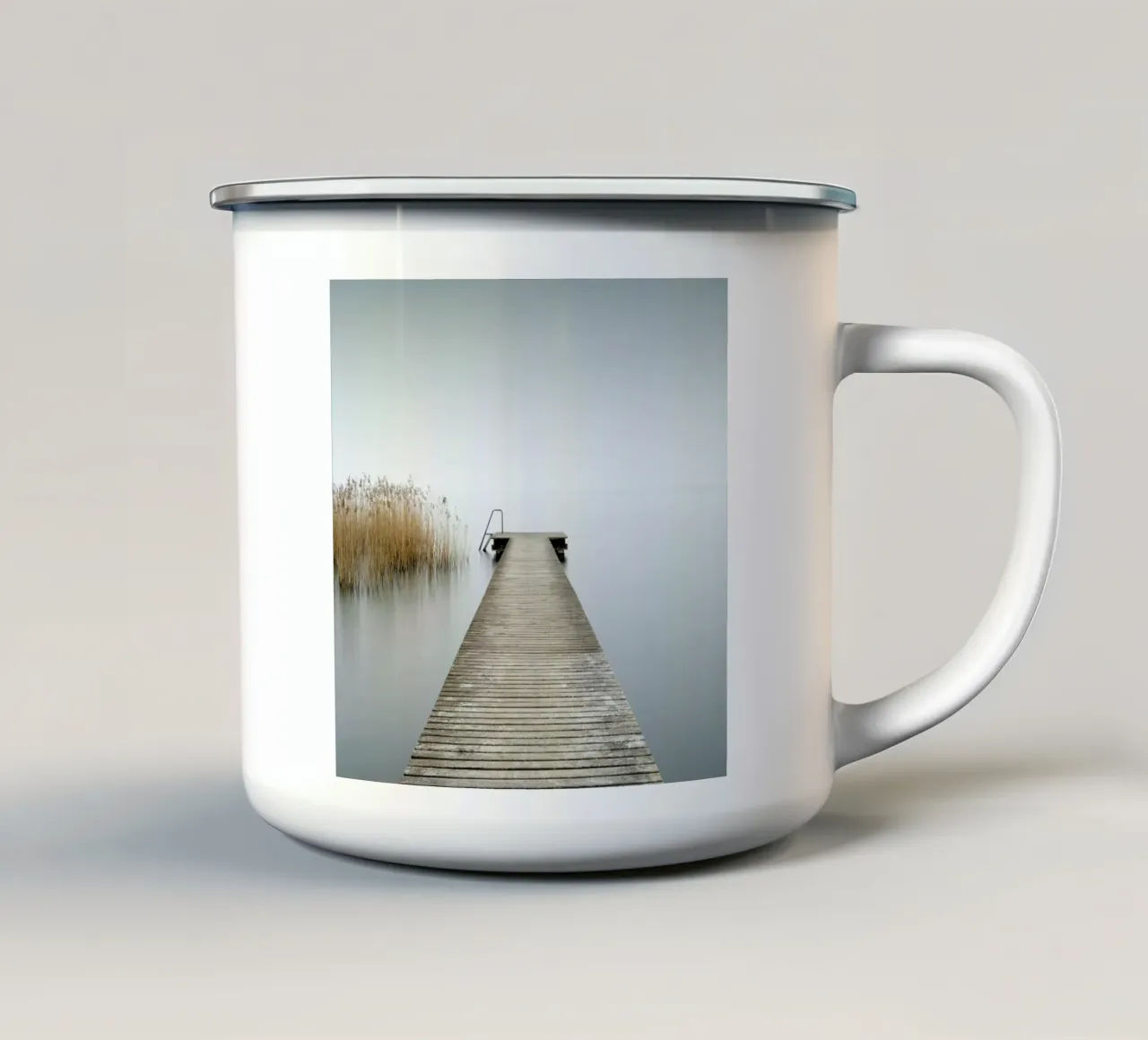Pontile Sul Lago Garda I tazza in smalto da Michael J. Reibert