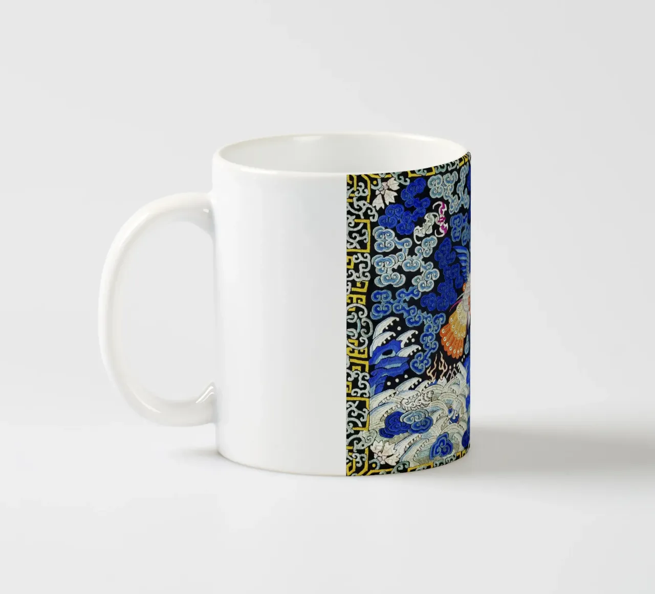 Chinesisches Rangabzeichen: Phönixkranich - Kaiserliche Kunst, Qing-Dynastie Keramik Tasse von NorwesClub