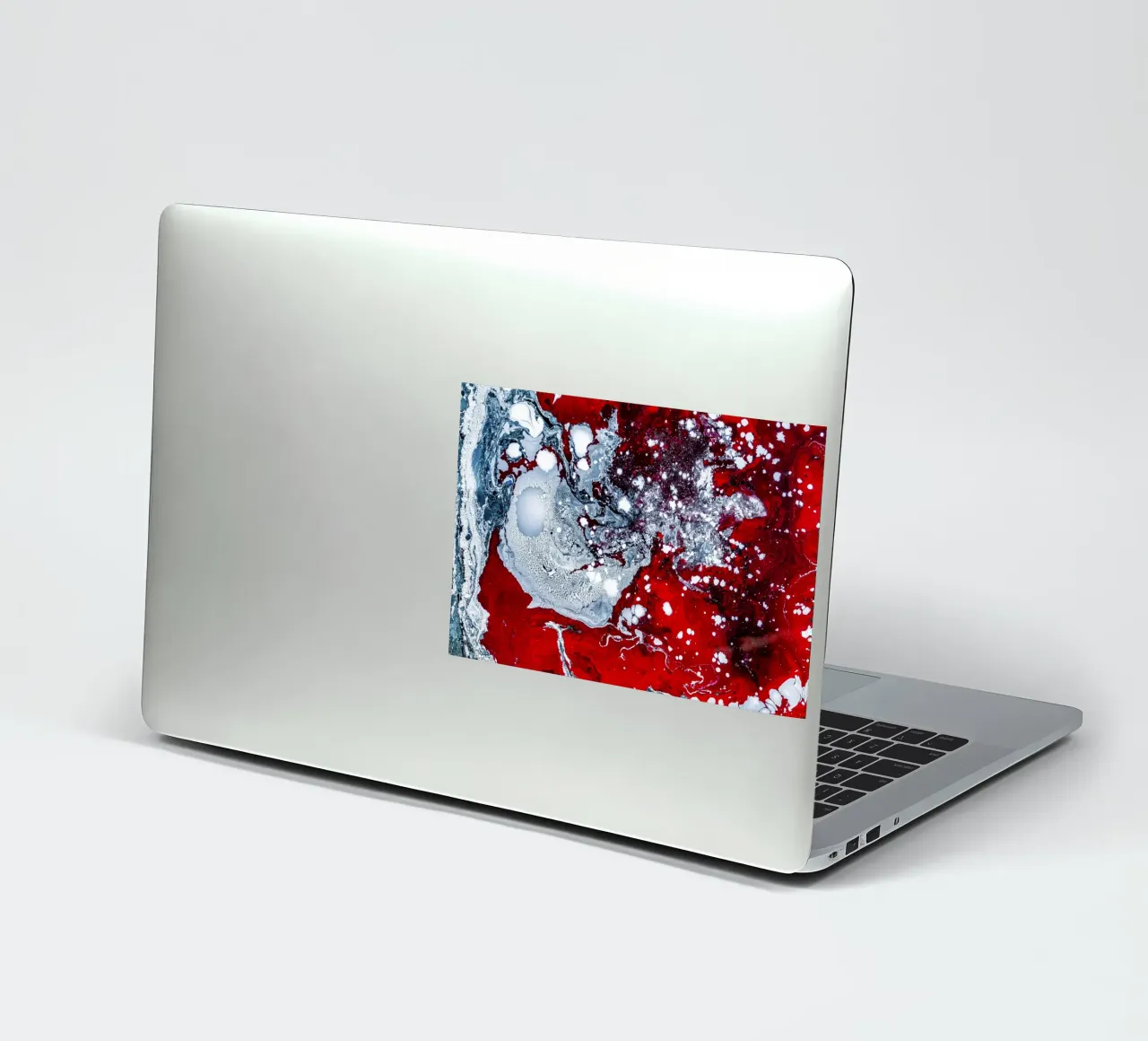 Flux abstrait : Art sur toile acrylique rouge et blanc audacieux autocollant de NorwesClub