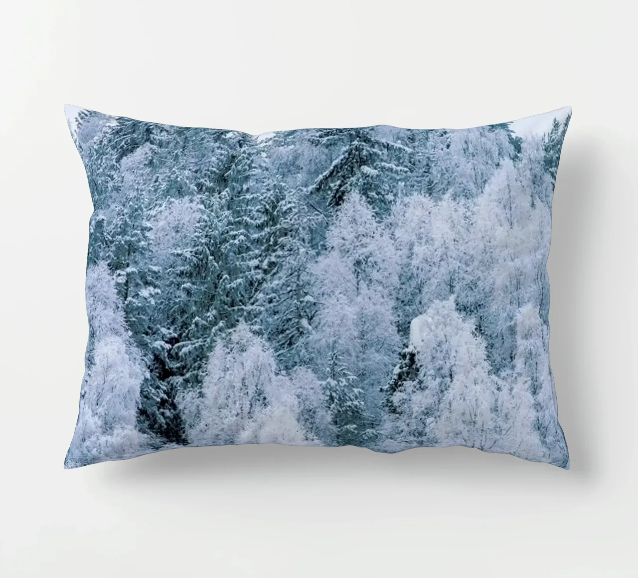 Frosted Firs cuscino da METROPOLIS