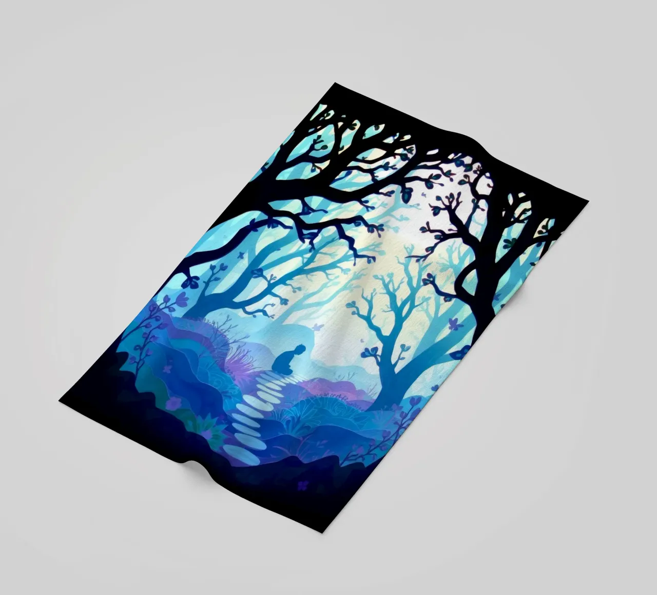 Silhouette d'une personne assise tranquillement au milieu d'arbres bleus serviette de plage de DesignDoodle