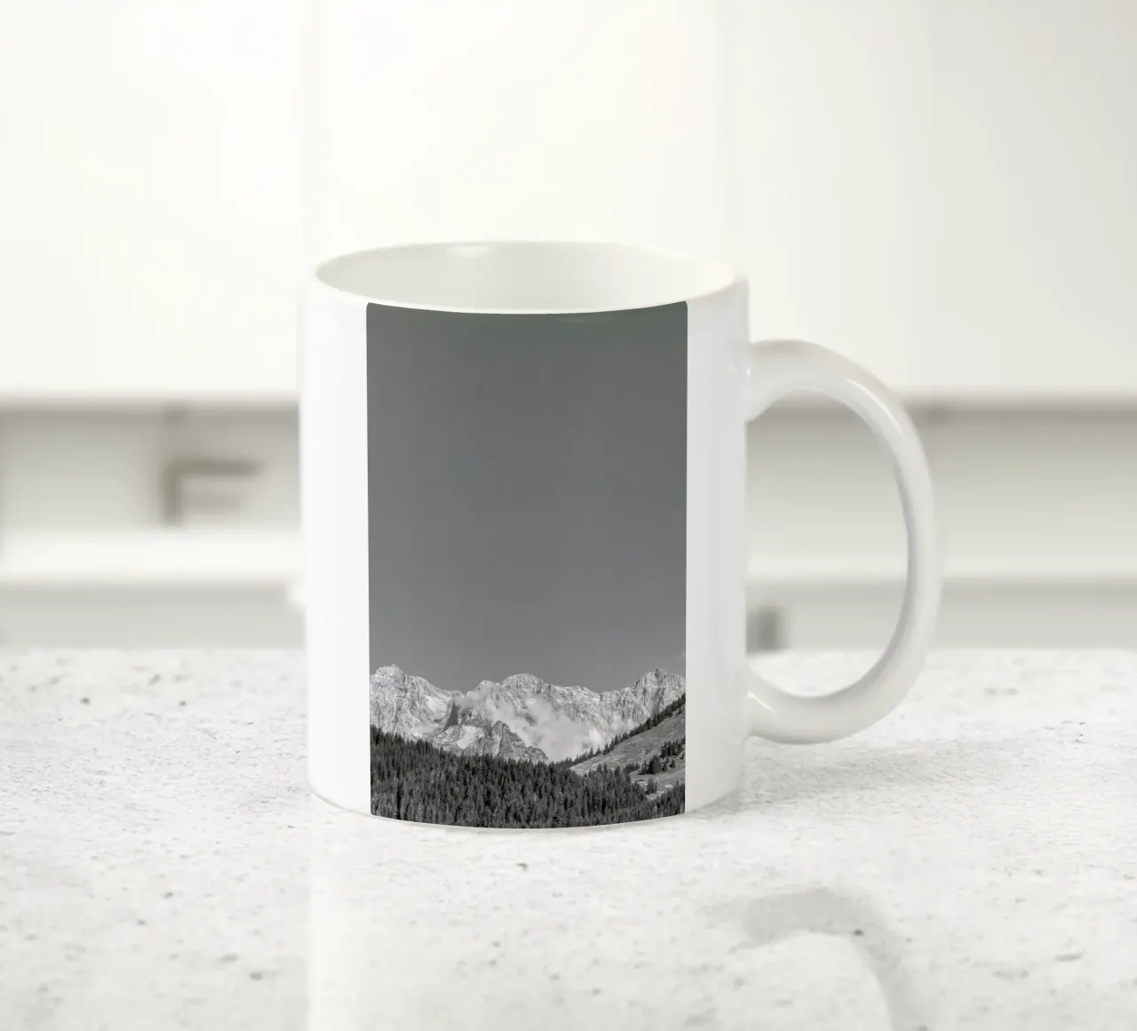 Sky Above The Mountains tazza in ceramica da Nur Mut