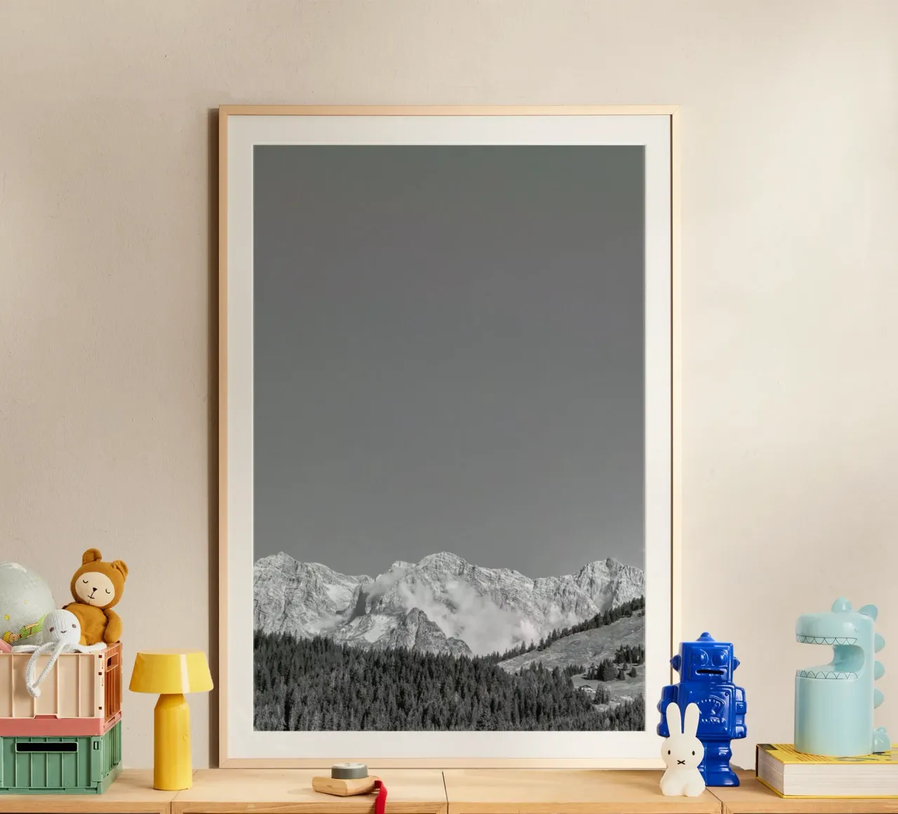Sky Above The Mountains poster con telaio in legno da Nur Mut