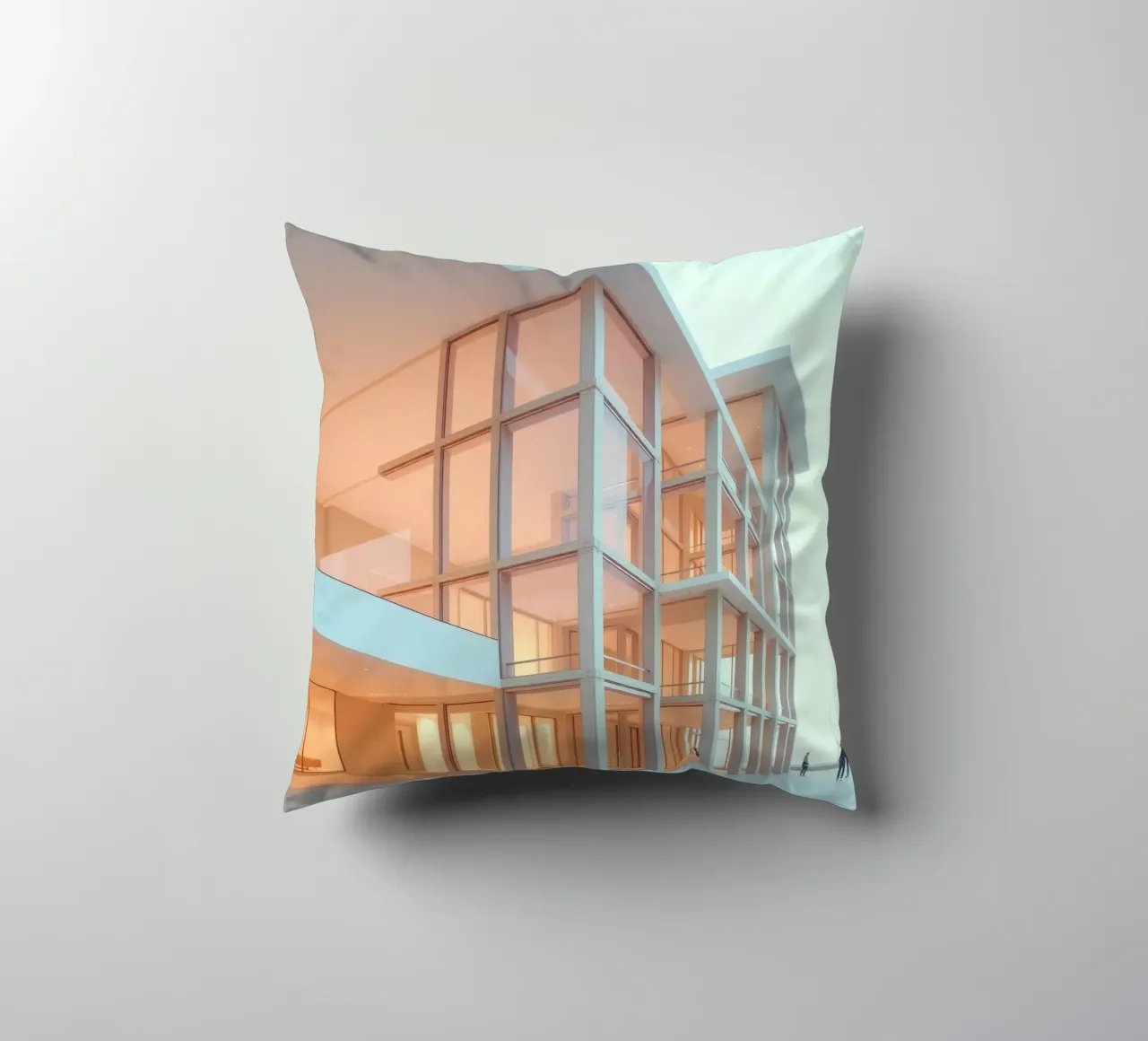 Design architettonico moderno con ampie aree aperte e cuscino da DesignDoodle