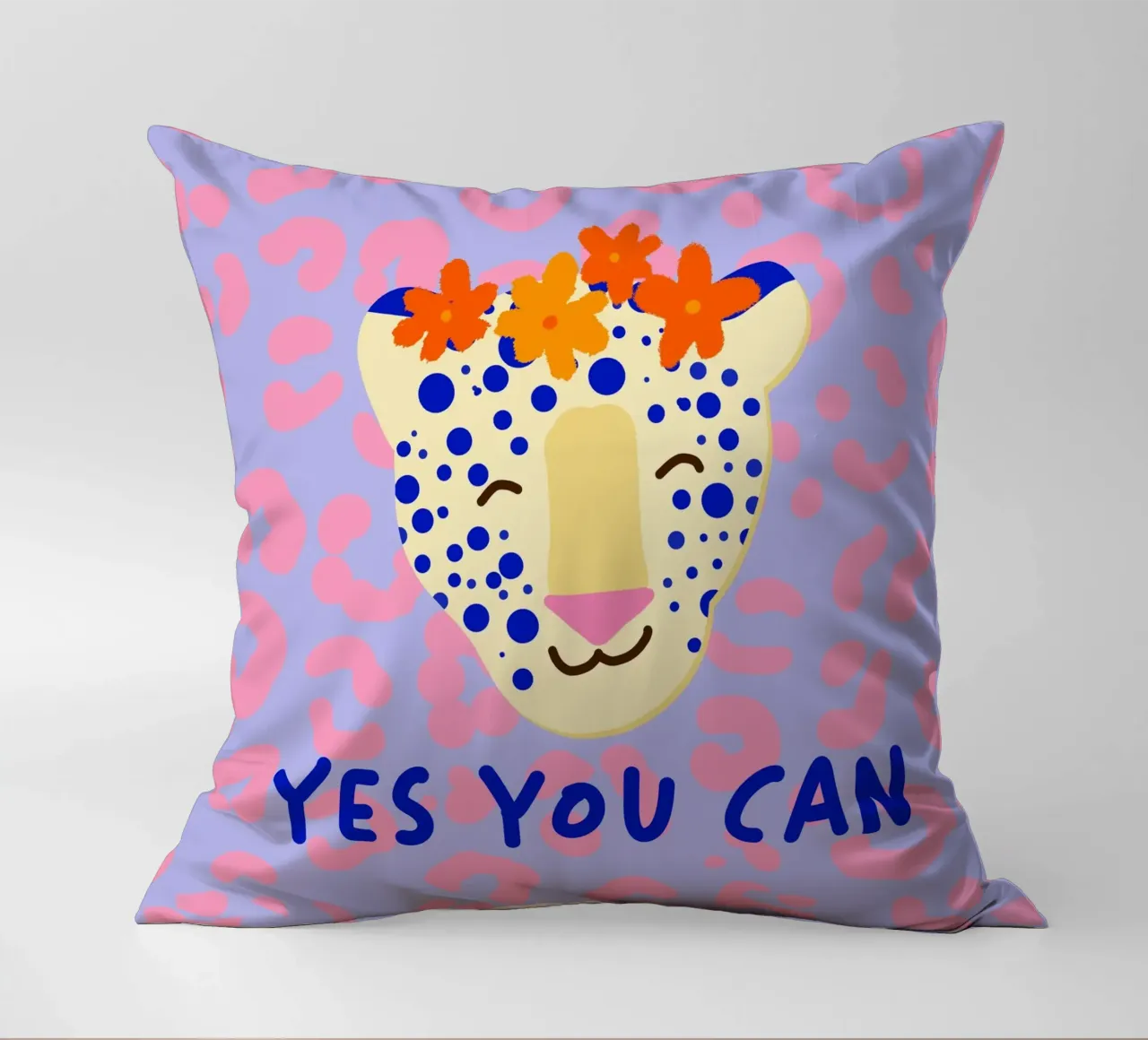 Yes you can, Leopard 1 cuscino da Julia Reyelt