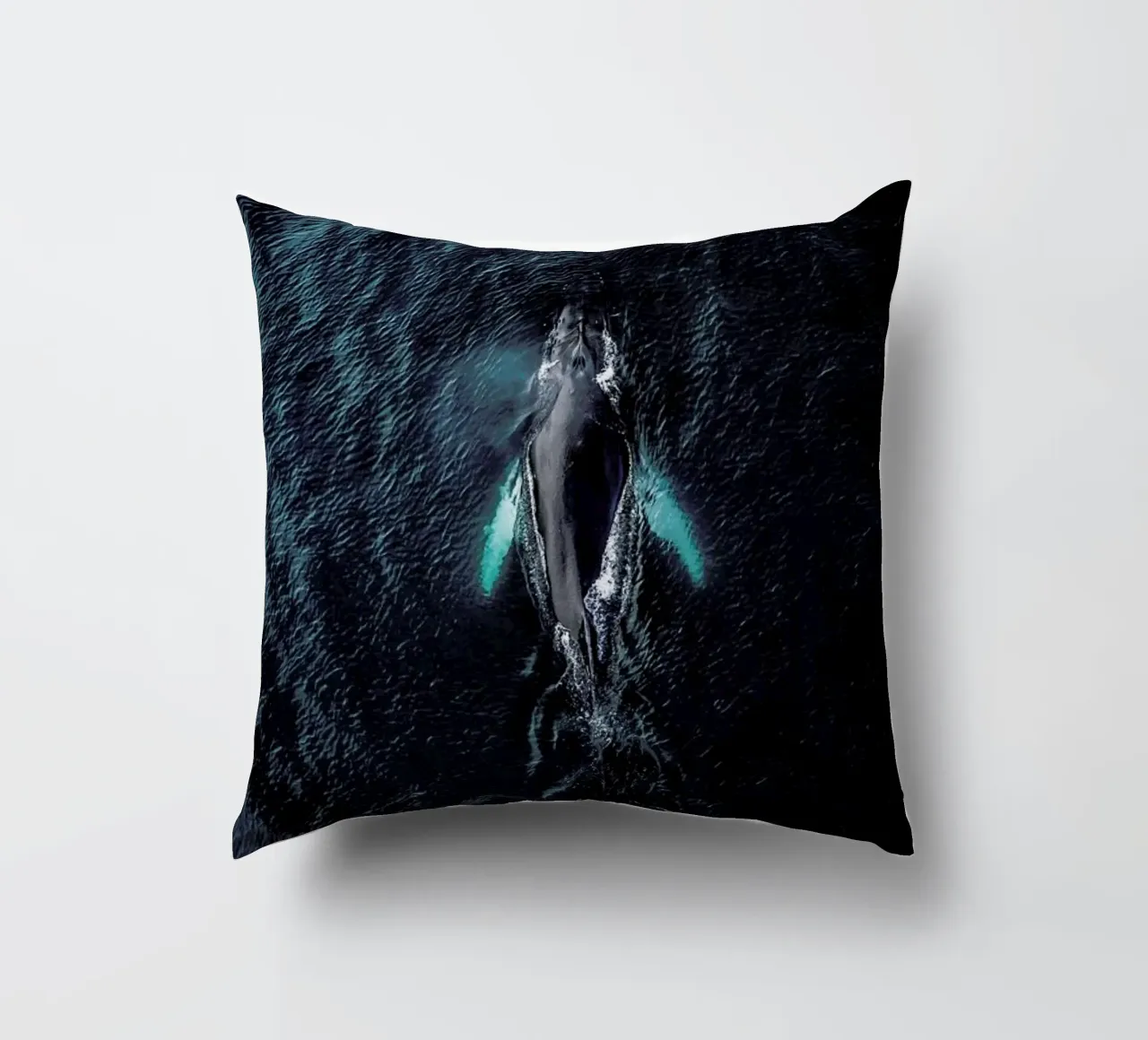 Tail As Old As Time by @regnumsaturni cuscino da EyeEm Mobile GmbH