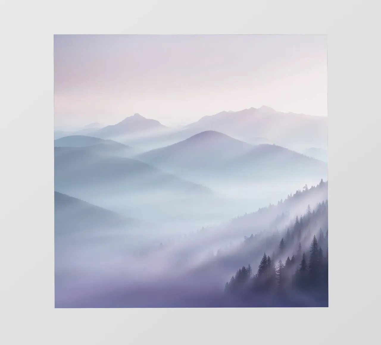 Nebbia che attraversa i crinali delle montagne pellicola backlit da PhotoVibe Decor