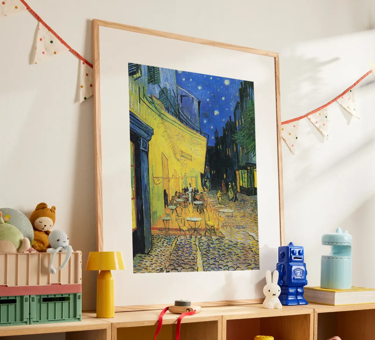 La terrazza del caffè di notte di Vincent van Gogh (1888) poster con telaio in plastica da Classic Art Prints