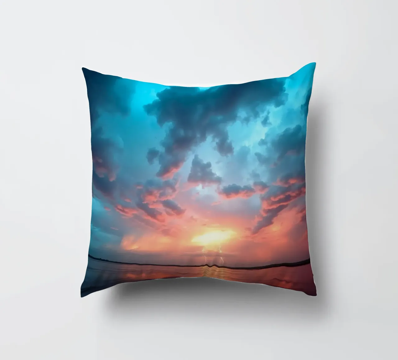 Tramonto mozzafiato con colori vivaci e lampi di luce cuscino da DesignDoodle