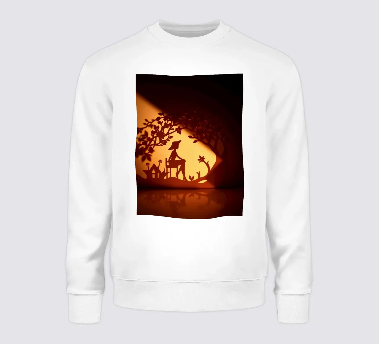 Art de l'ombre complexe représentant une femme paisible assise sweat de DesignDoodle