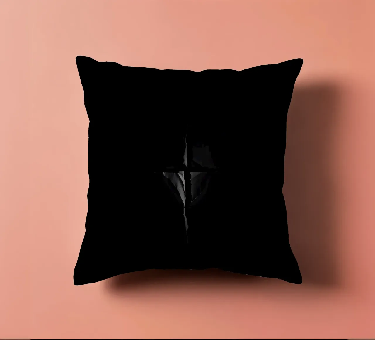 Una crepa scura in una superficie rivela una luce sottile cuscino da DesignDoodle