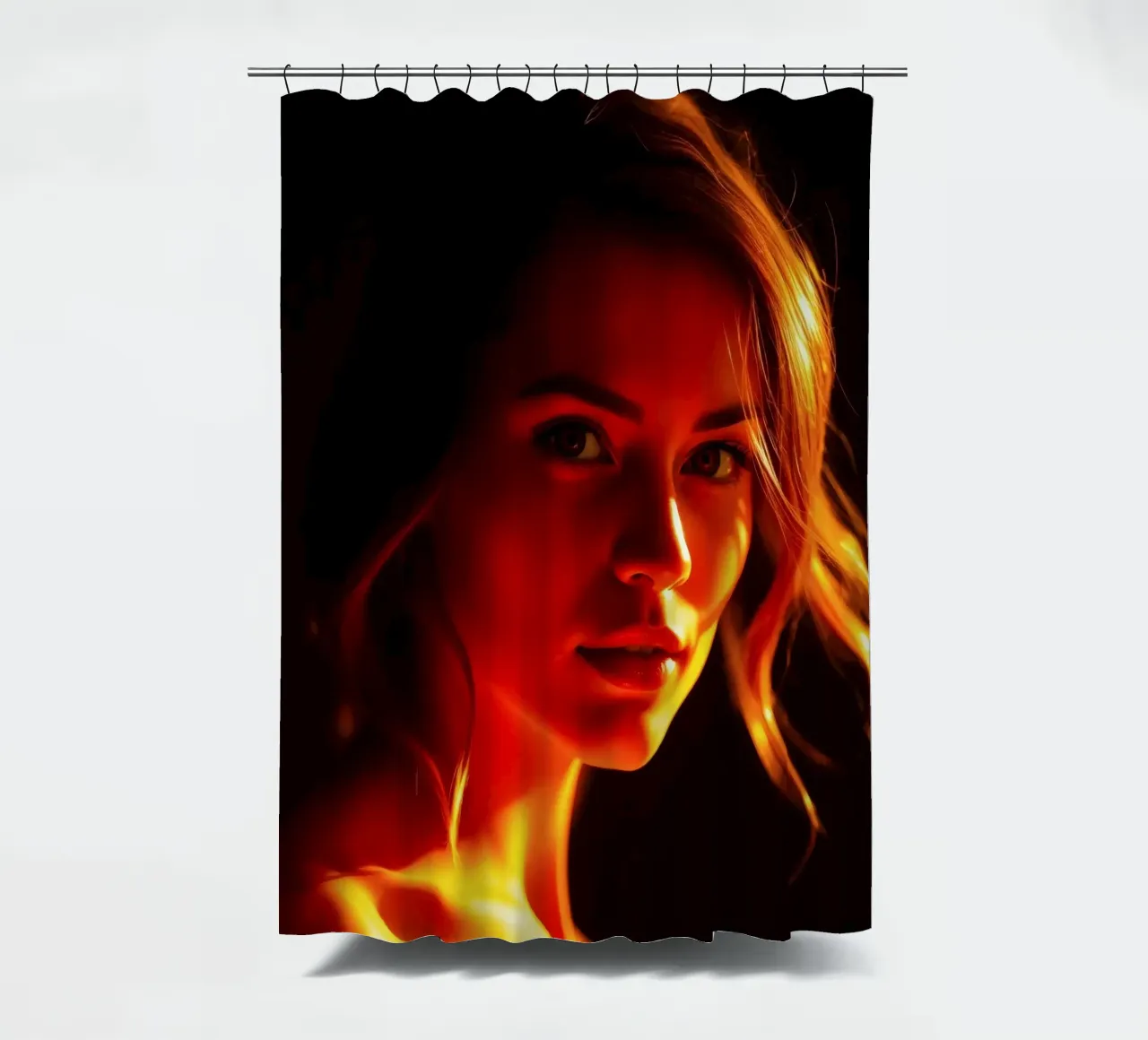una donna con una luce calda che mette in risalto i suoi tratti espressivi tenda da doccia da DesignDoodle