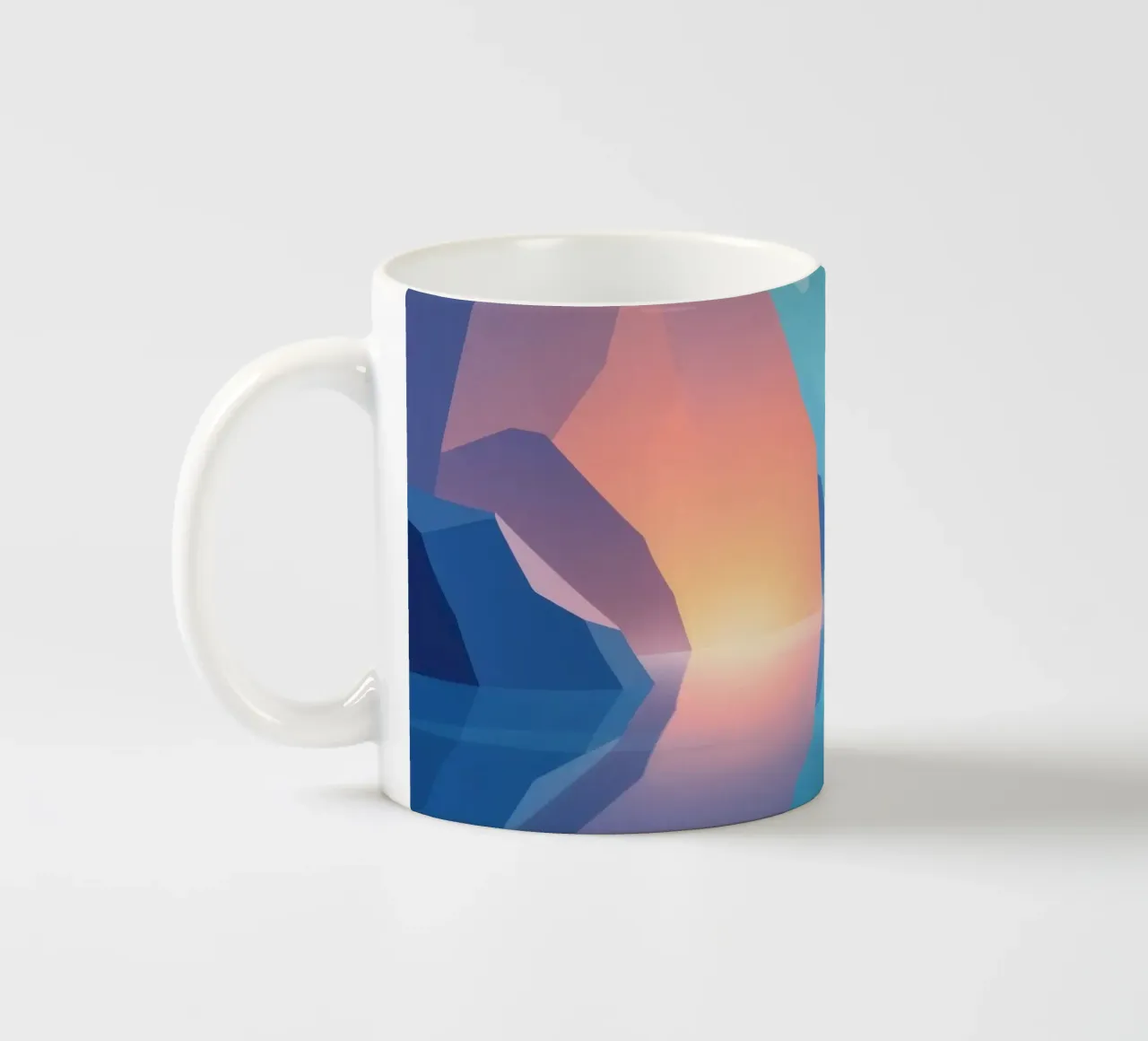 le montagne e l'acqua serena riflettono la calma tazza in ceramica da DesignDoodle