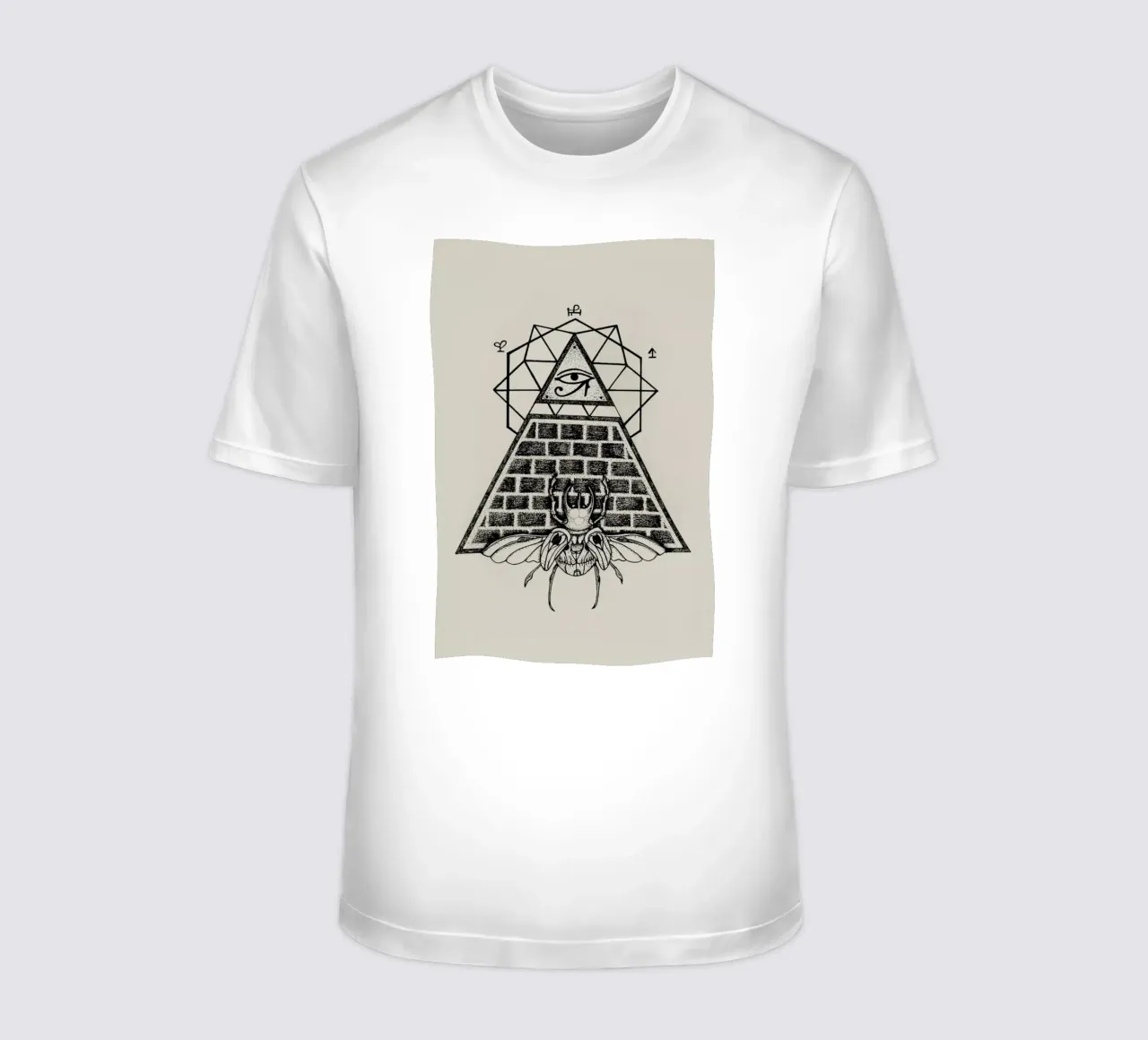 Pyramid t-shirt by Alejandra Sáenz