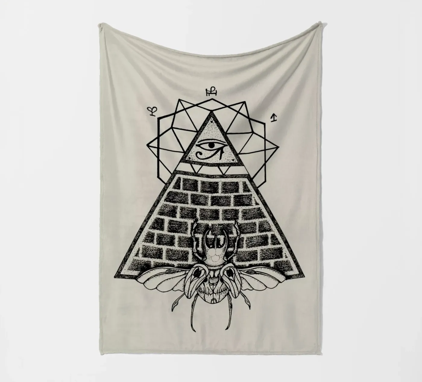 Pyramid Fleecedecke von Alejandra Sáenz