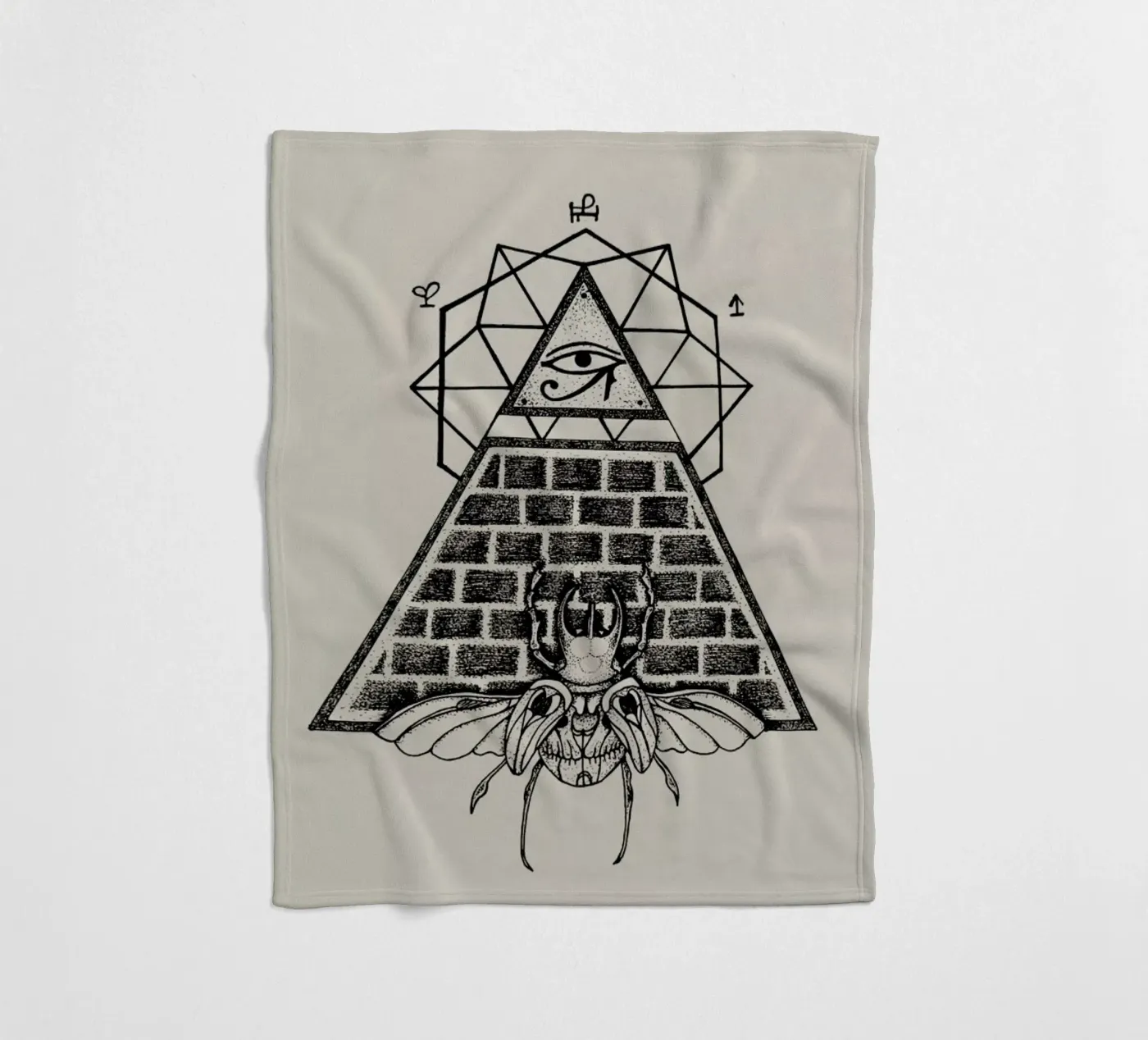 Pyramid Fleecedecke von Alejandra Sáenz
