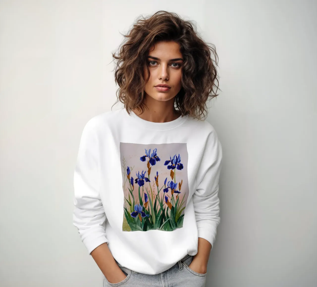 Eleganti fiori di iris felpa da Verve Pigments