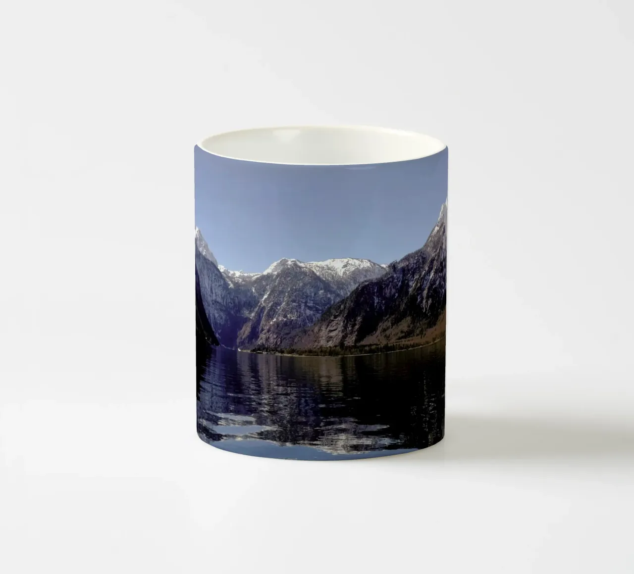 Fresh Waters, Clear Skies @BirgitKorber tazza in ceramica da EyeEm Mobile GmbH