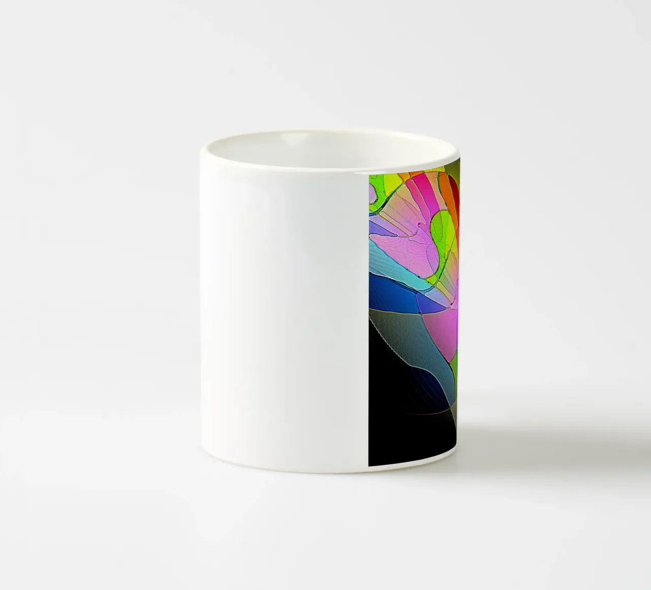 Ilusión de formas coloridas y brillantes en una habitación oscura taza de cerámica de Gürsel Yesil Digital Art