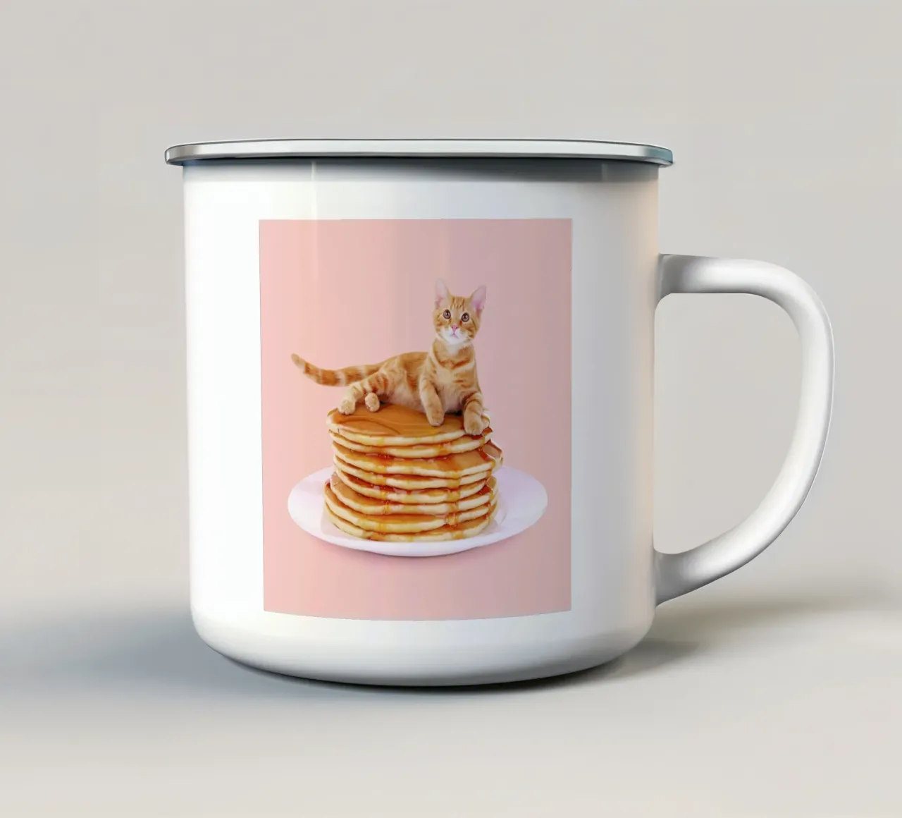 Mr Butter tazza in smalto da Paul Fuentes Design