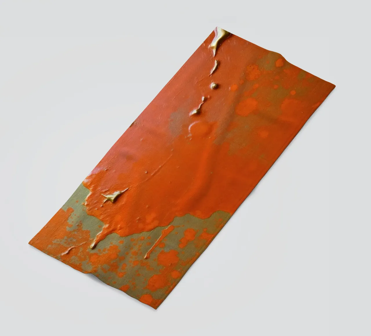 di vernice scrostata che rivela strati di colore su telo mare da DesignDoodle