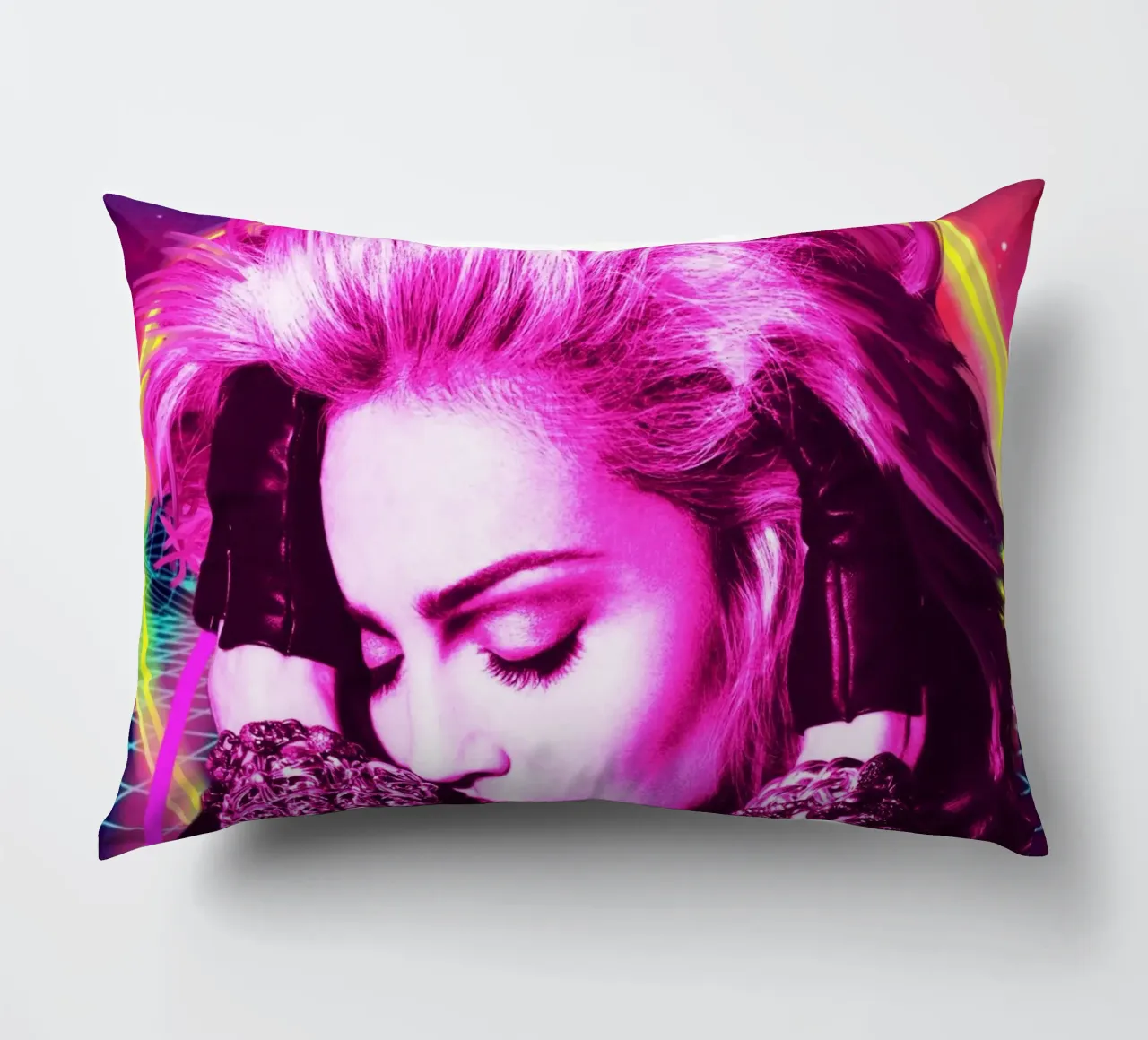 Madonna retro style cuscino da Lembayung art