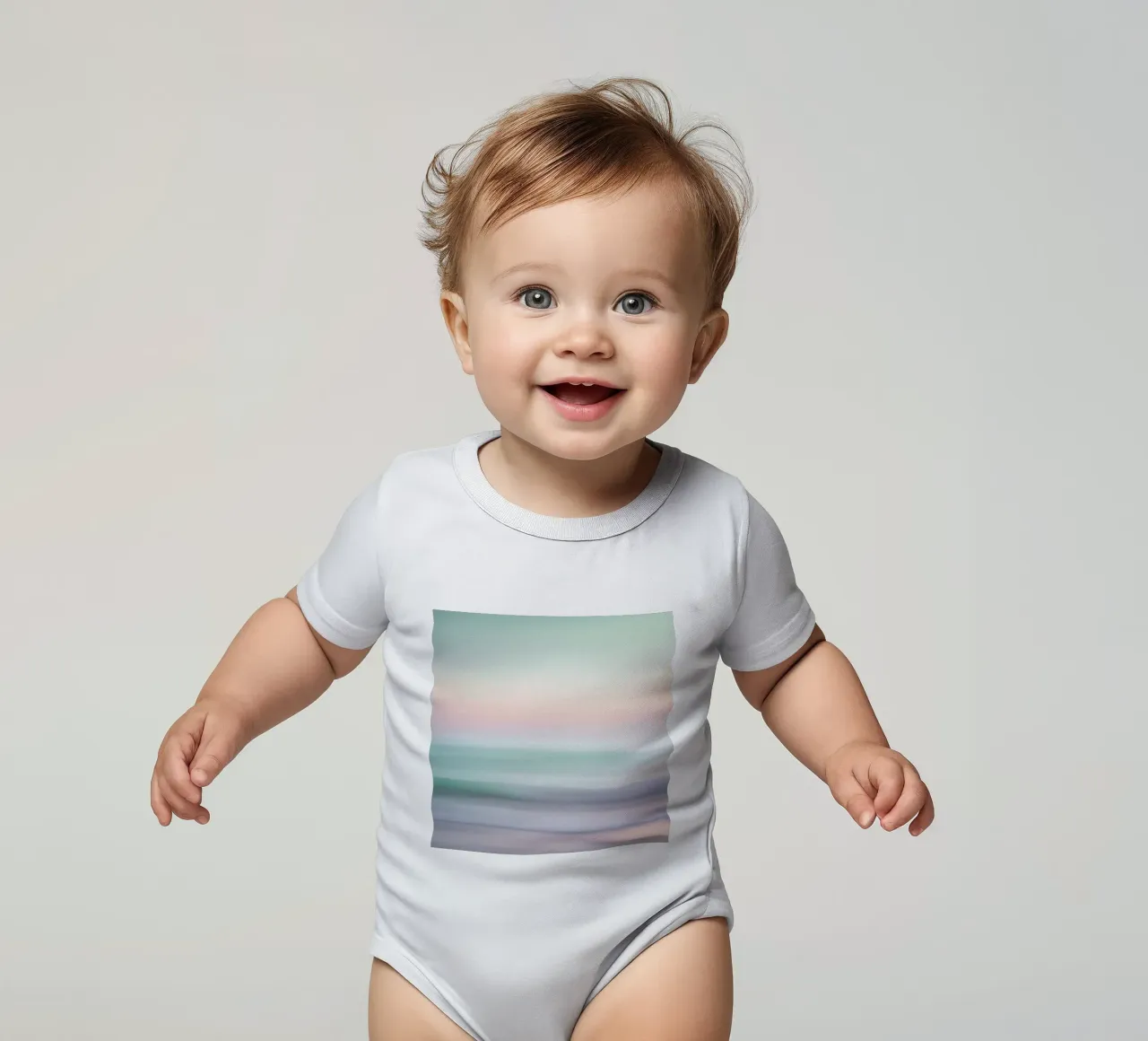 Pastelzee in zachte bewegingsonscherpte babyrompertje korte mouwen van PhotoVibe Decor