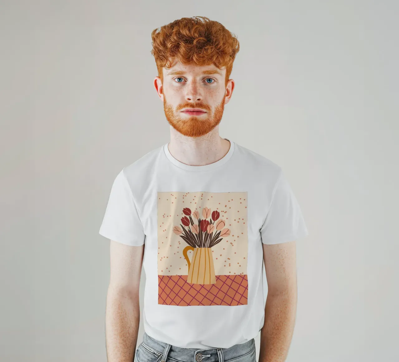 Tulipani in vaso - crema e marrone t-shirt da Wackapacka
