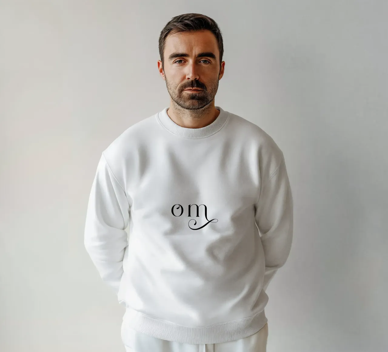 Om > black & white felpa da mymia
