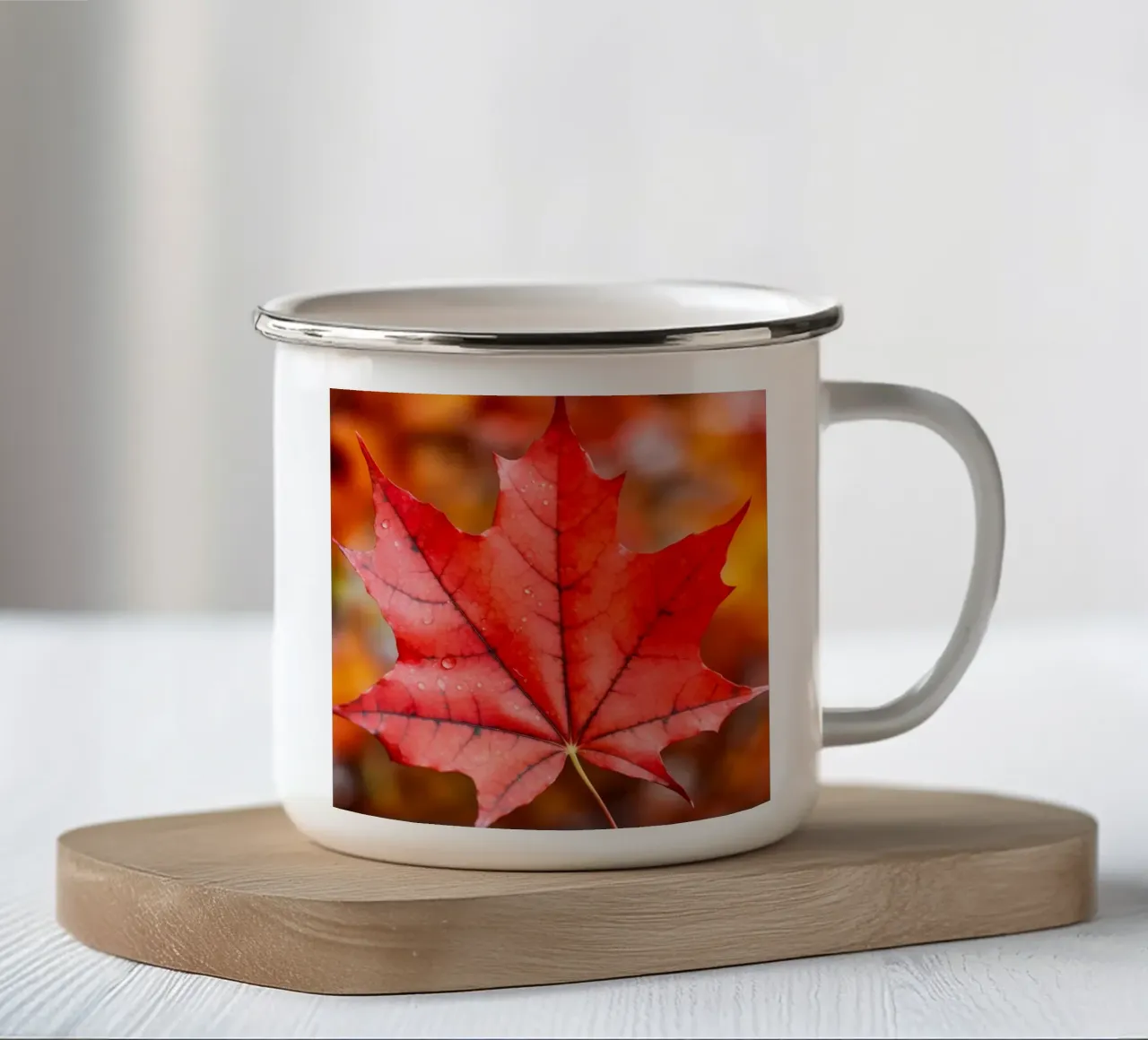 Levendig rood esdoornblad close-up emaille mok van PhotoVibe Decor
