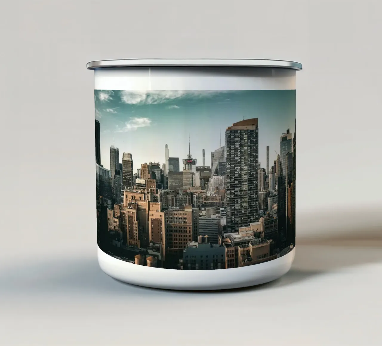 New York 2.0 tazza in smalto da Flo Klein