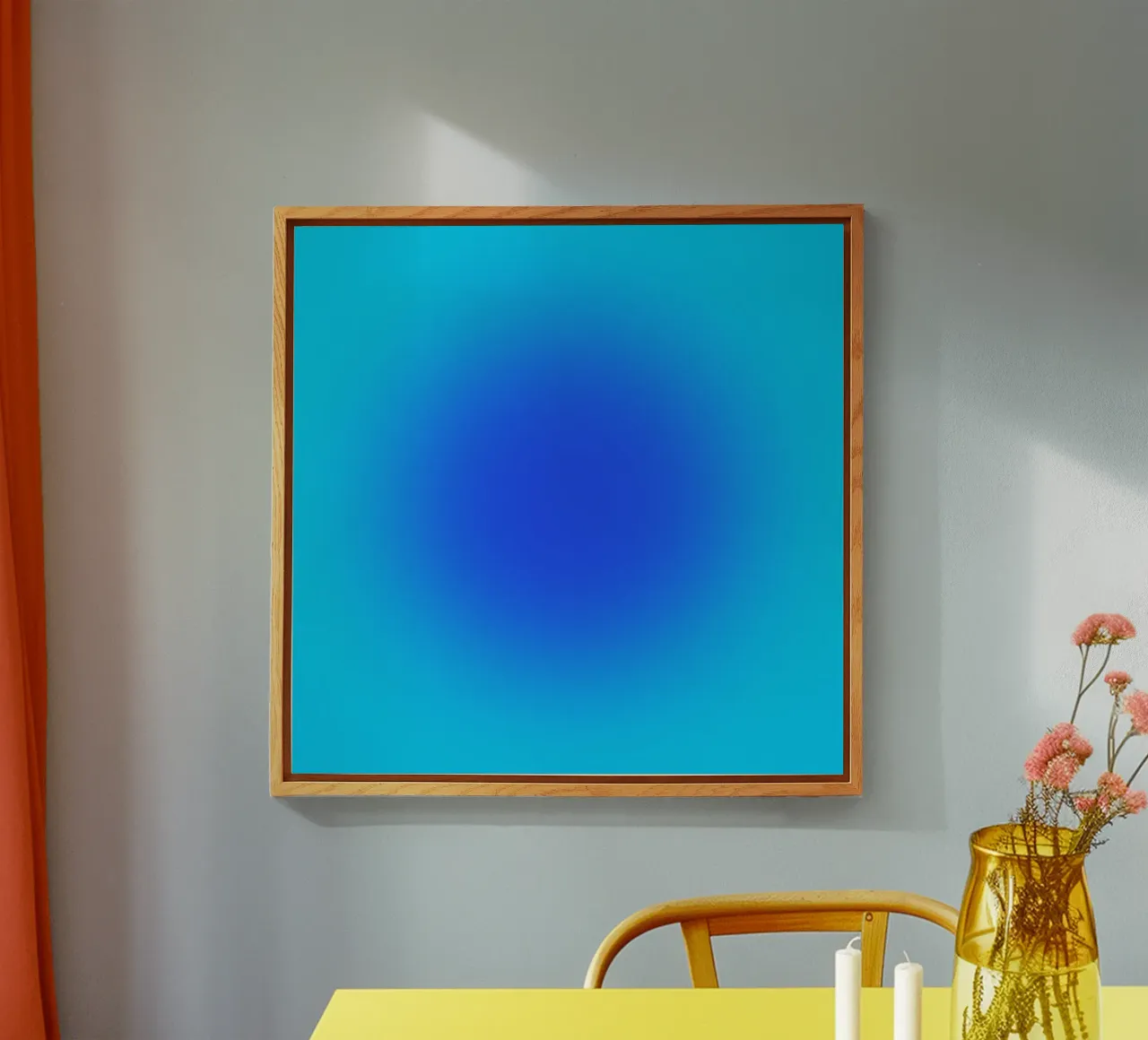 Big blue plexiglass da Flo Klein