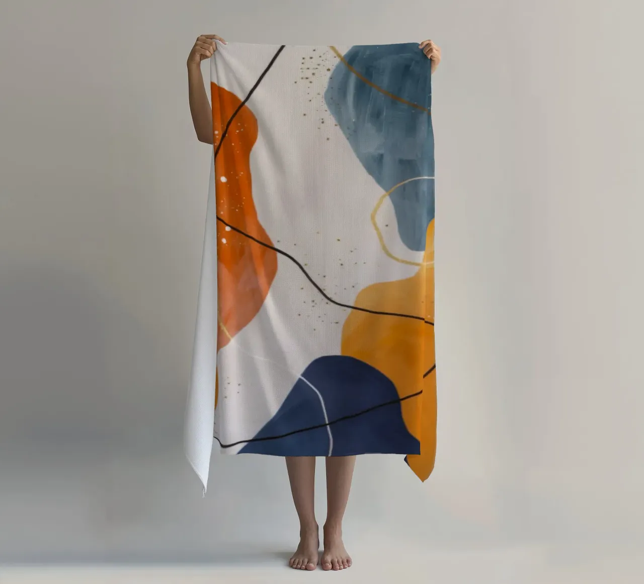 Weelderige Drape Symfonie strandhanddoek van Monarch Arc