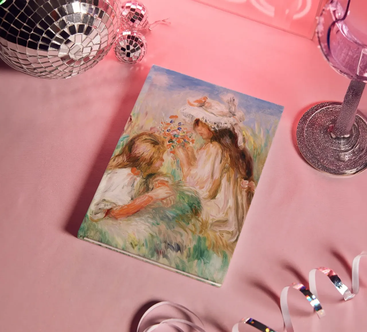 Filles dans l'herbe arrangeant un bouquet carnet de notes de Pretty Flowers Vintage Botanicals