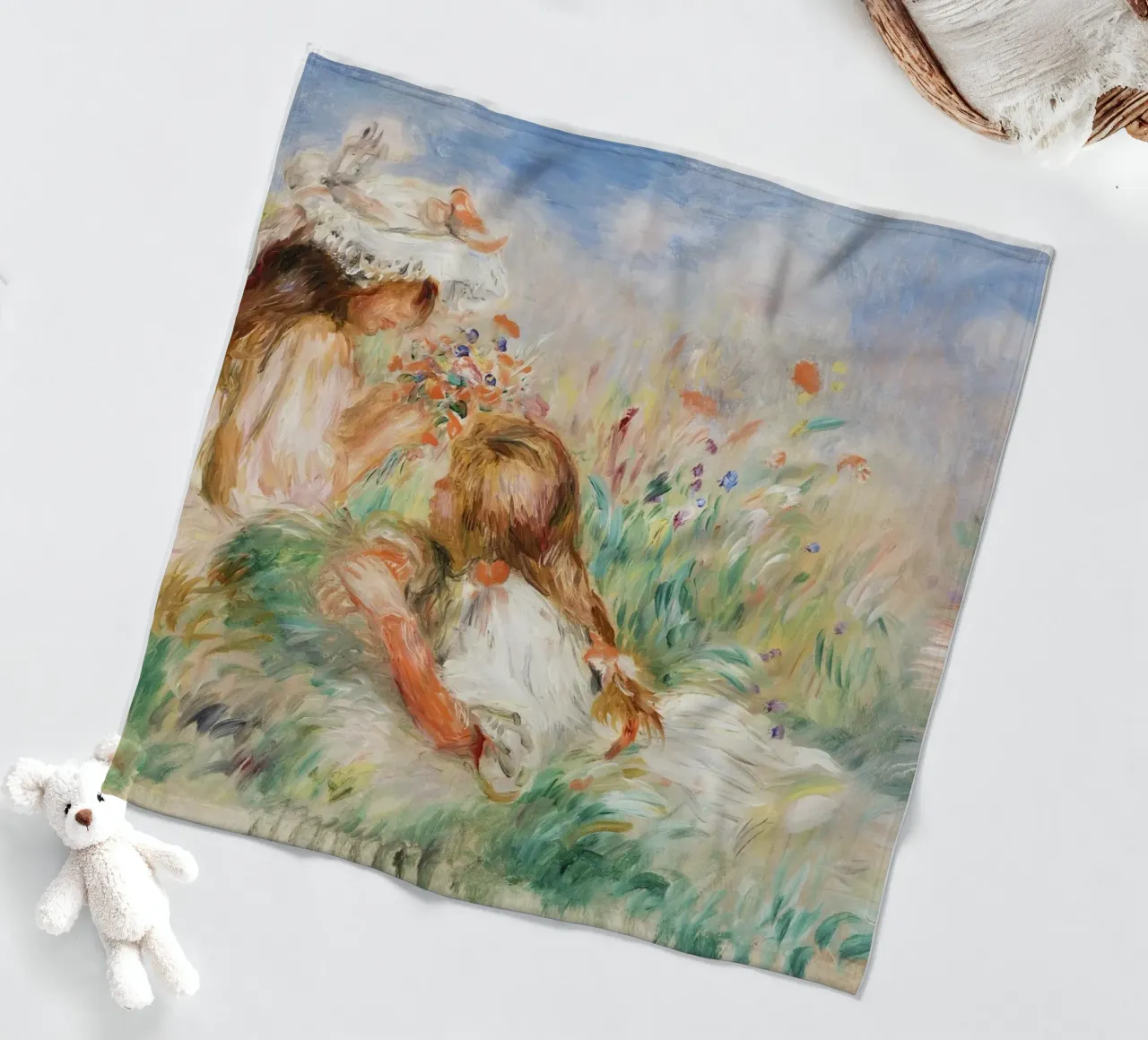 Ragazze nell'erba che compongono un bouquet coperta in pile da Pretty Flowers Vintage Botanicals