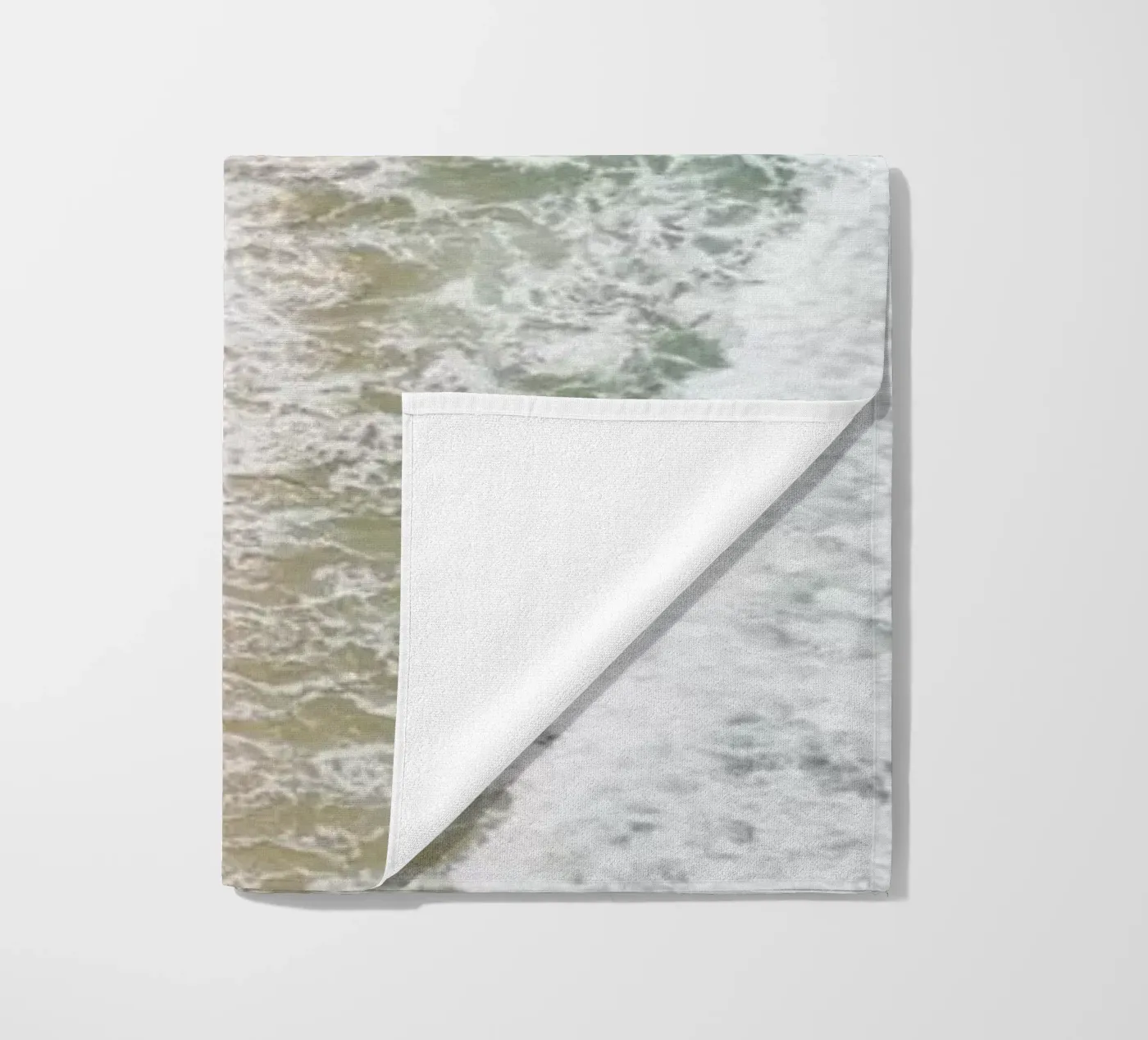 Alone beach towel by ROBERTO H