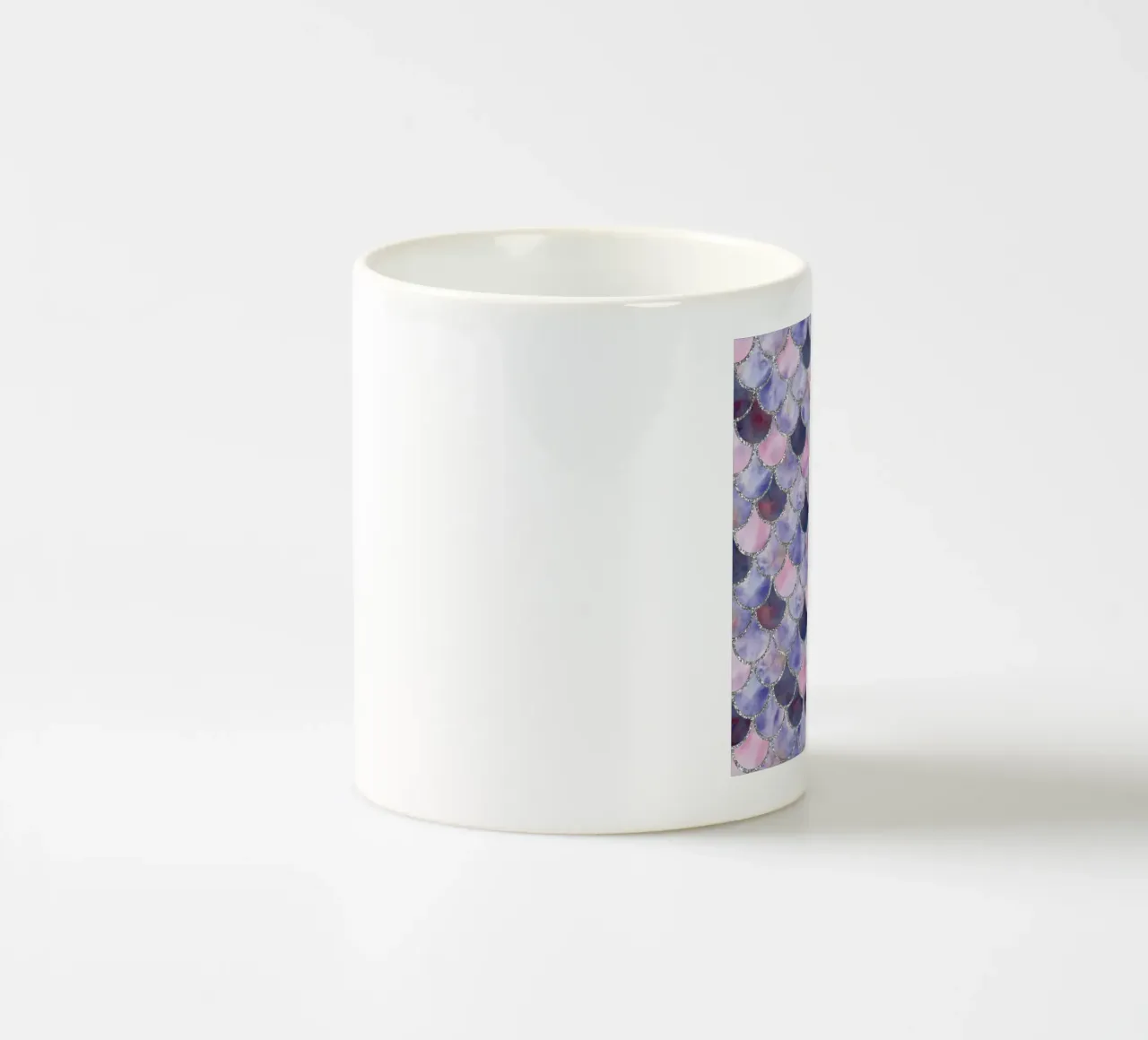 Scaglie di sirena in lavanda tazza in ceramica da Happy Littles