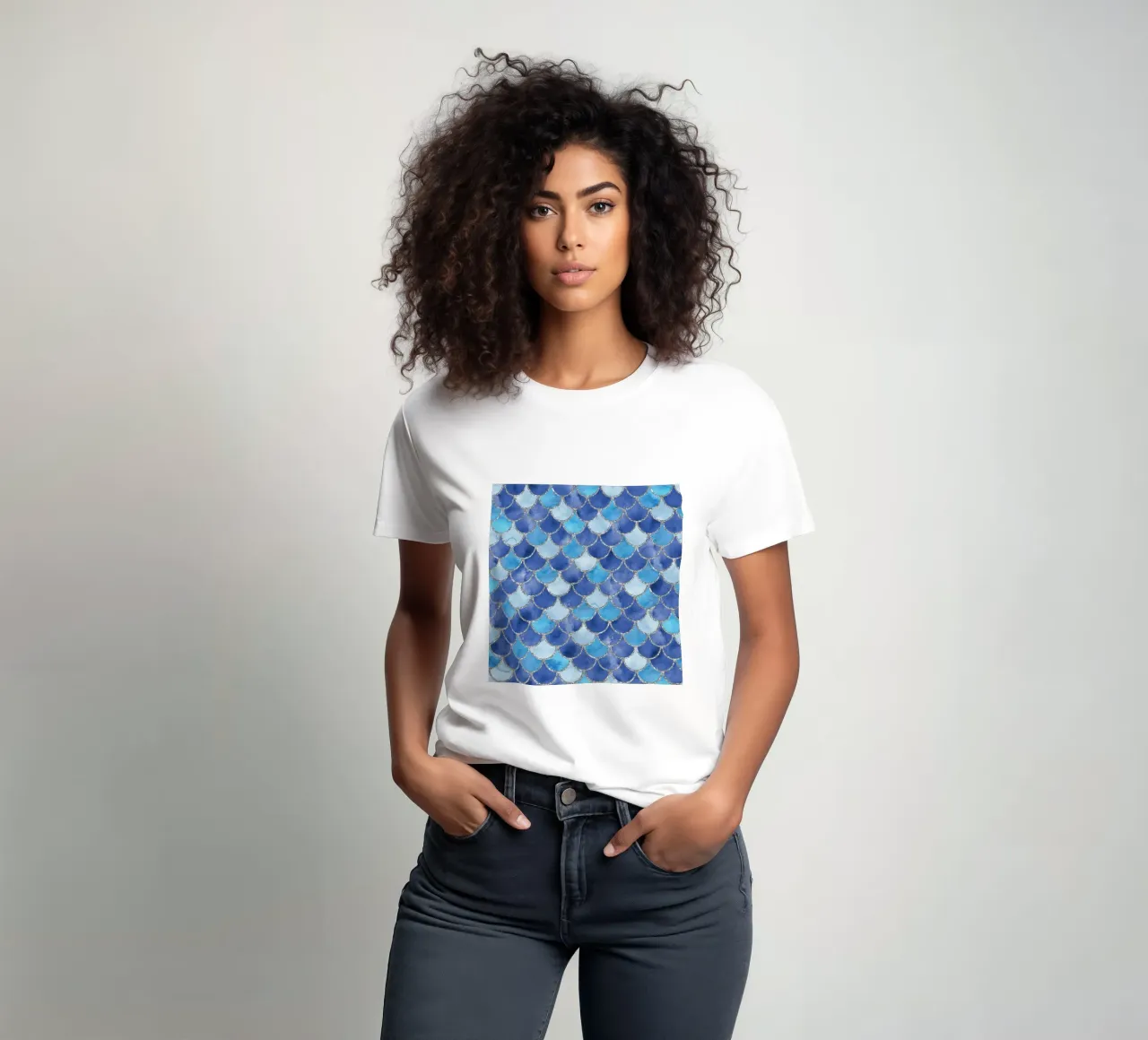 Scaglie di sirena in blu oceano t-shirt da Happy Littles