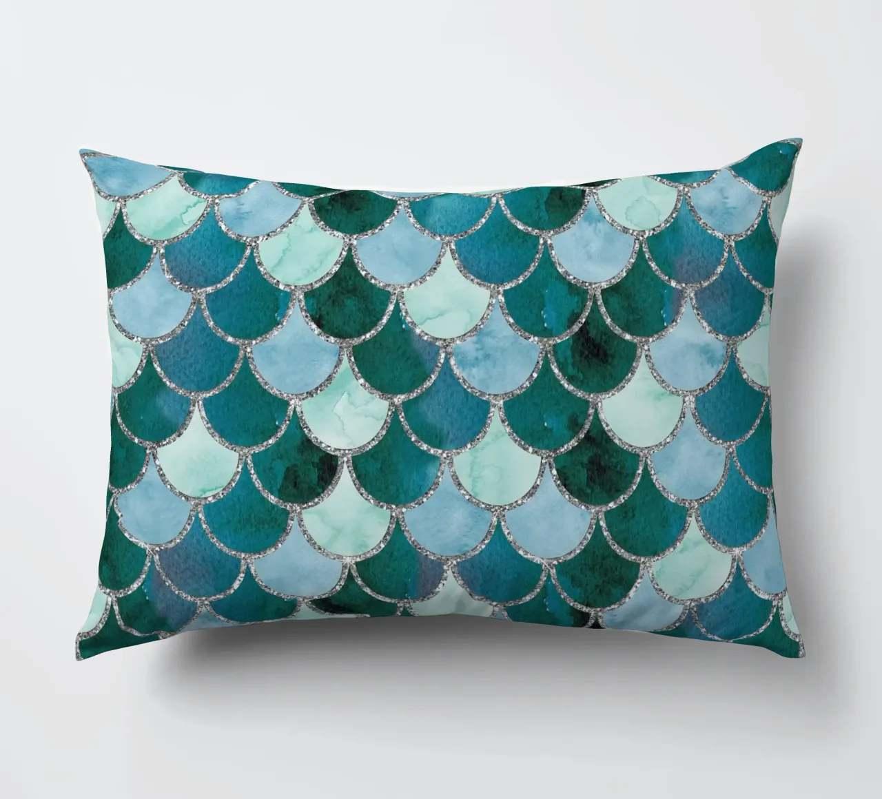 Scaglie di sirena in Soft Aqua cuscino da Happy Littles