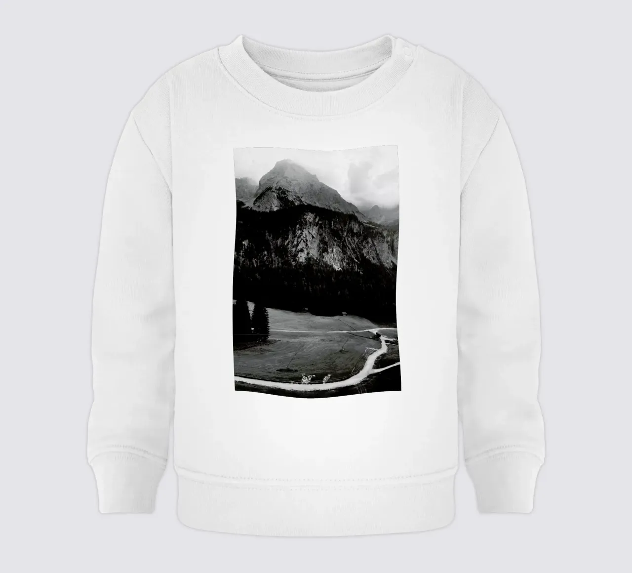 Clouds Hanging Low felpa neonato da Sebastian Hilgetag