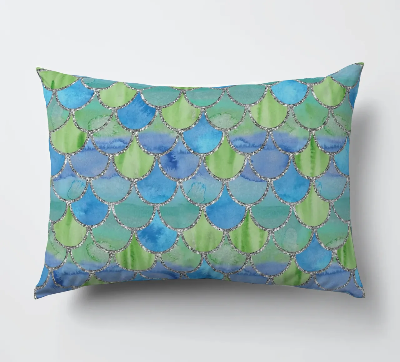 Scaglie di sirena in Aqua Meadow cuscino da Happy Littles