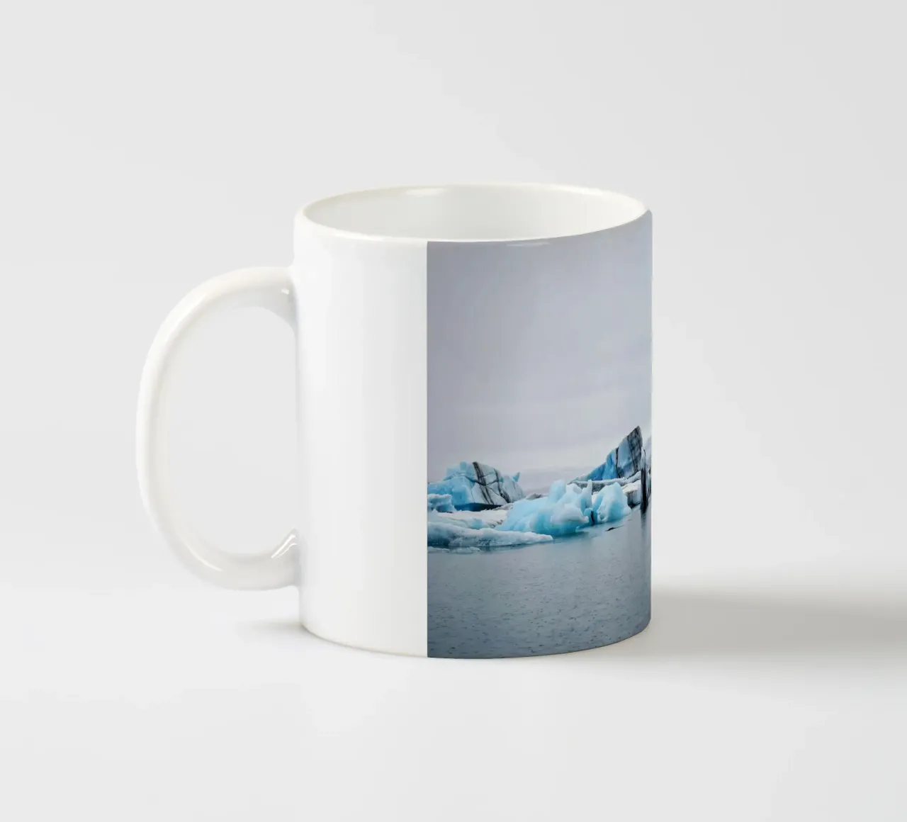Iceland #07: Jökulsárlón's Icy Majesty - Spot the seal? tazza in ceramica da zenitt