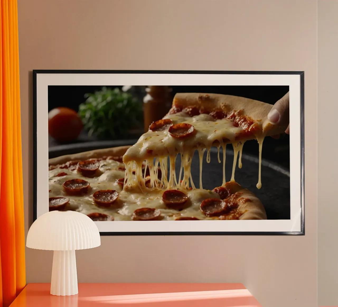 Leckere Peperoni-Pizza wird frisch aus dem Ofen serviert Poster mit Kunststoffrahmen von DesignDoodle