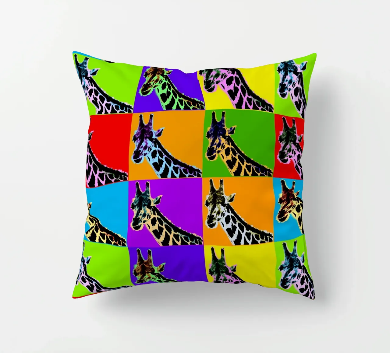 Pop Art Giraffa Grid: Colori audaci, moderno e selvaggio, principi vibranti cuscino da NorwesClub