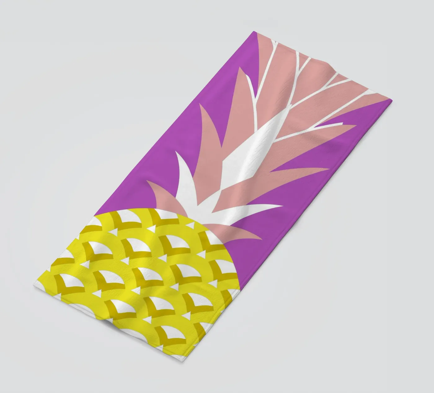 Ananas Strandtuch von LOOK DIFFERENT