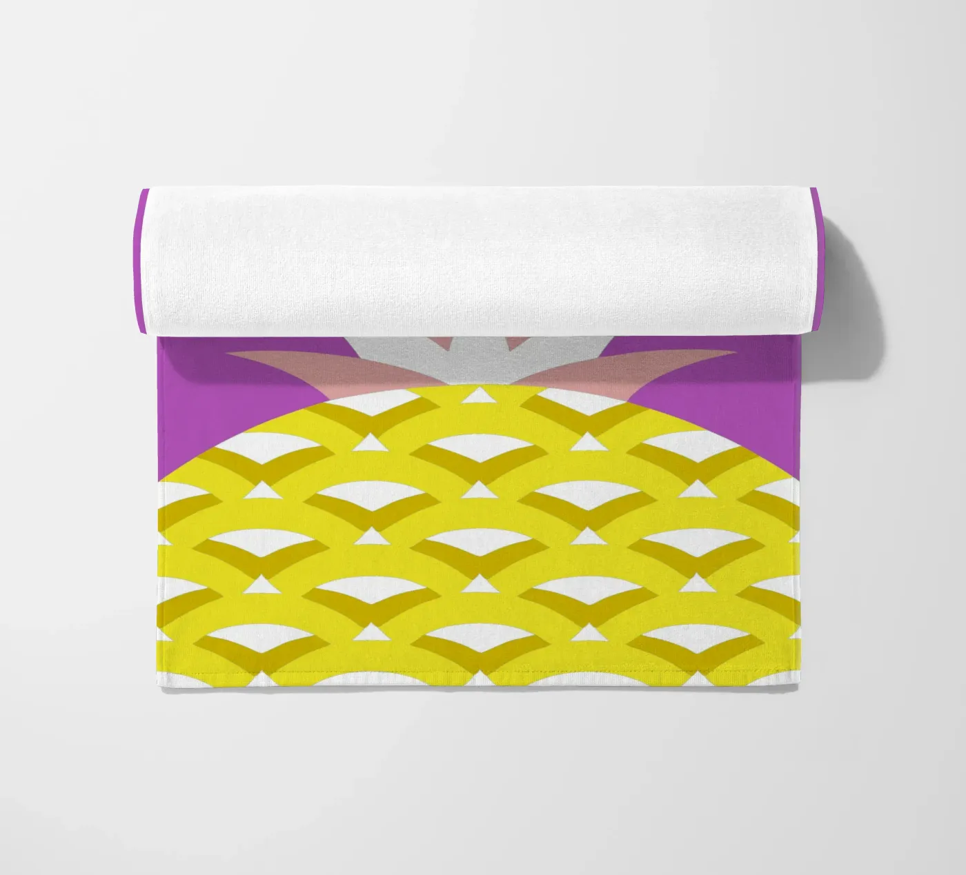 Ananas Strandtuch von LOOK DIFFERENT